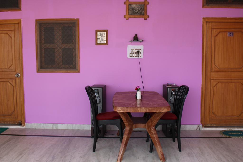 Prem Home Stay Khajurāho Екстериор снимка